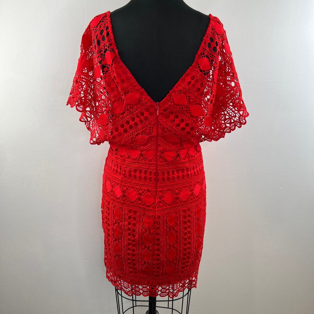 NWT Lulus First Kiss Red Floral Lace Kaftan Sleeve Sheath Cocktail Dress M NEW - Picture 6 of 10